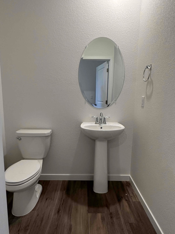 Building Photo - 5396 Euclid Dr