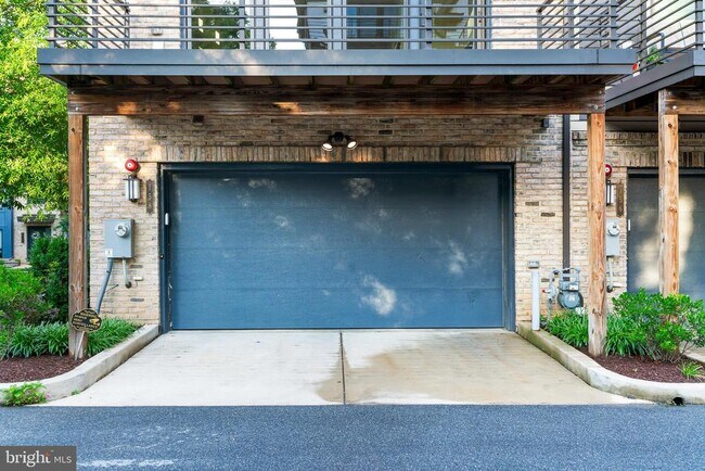 Building Photo - 158 Winsome Cir