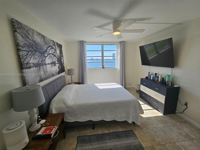 Building Photo - 3000 Marcos Dr