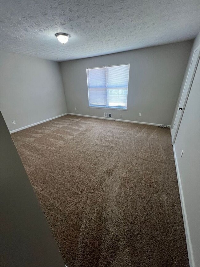 Building Photo - Ready Now!!! 2 bedroom 1.5 bath townhome off of Lenora Church Rd.!!