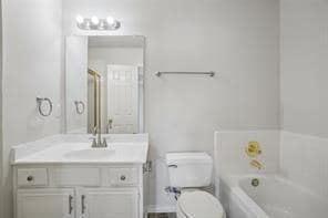 Building Photo - 2215 Hunters Run Dr