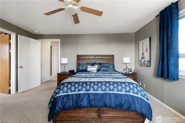 Building Photo - 4 bedroom home in one of Tacoma's most cov...