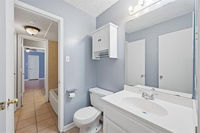 Building Photo - 5809 Mansfield Rd