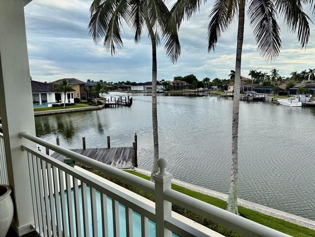 Building Photo - home