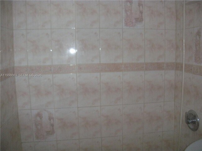 Building Photo - 7545 E Treasure Dr