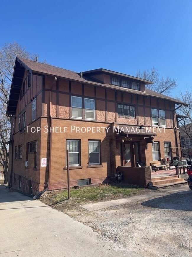 Building Photo - 3103 Grand Ave