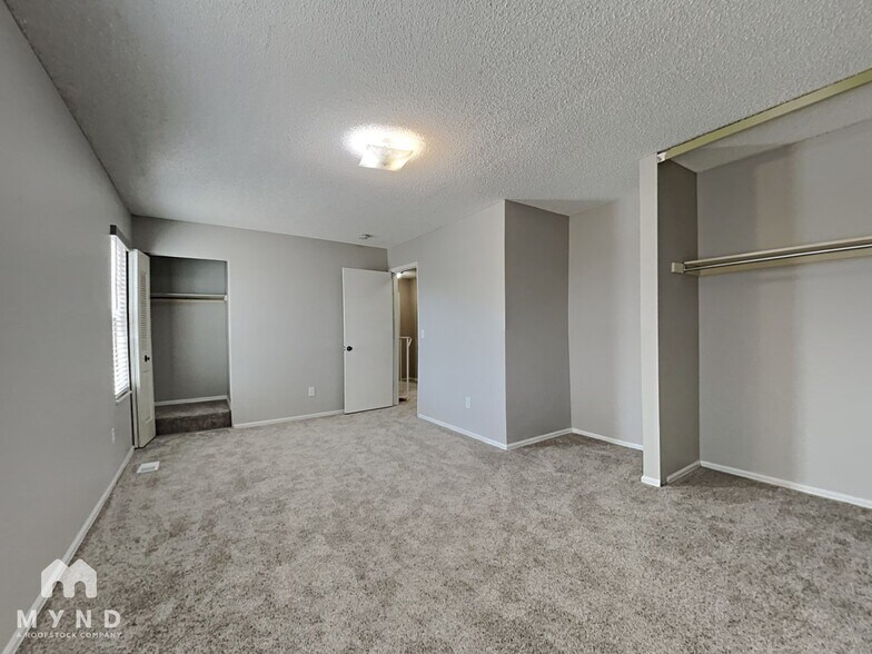 Building Photo - 12129 W Tanforan Ave