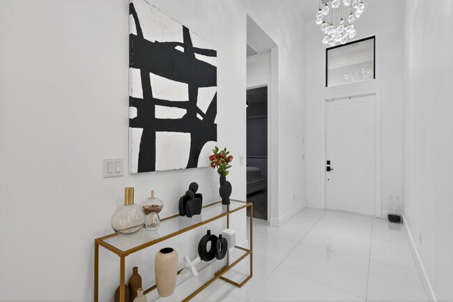 Building Photo - 10195 SW Latium Wy