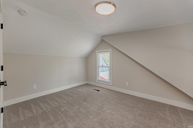 Building Photo - 2200 Vogel Rd