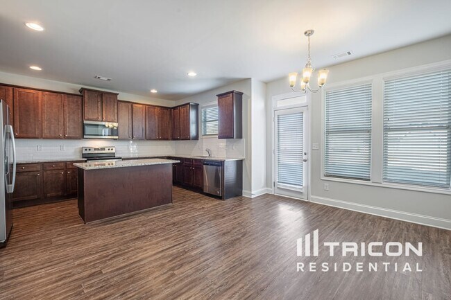 Building Photo - 4162 Bella View Dr