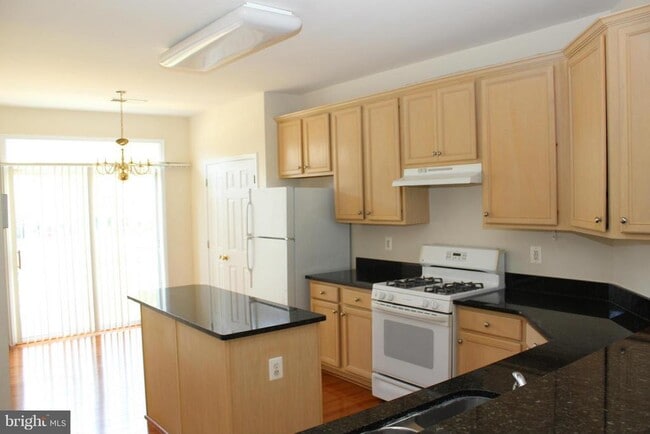 Building Photo - 20965 Kittanning Ln