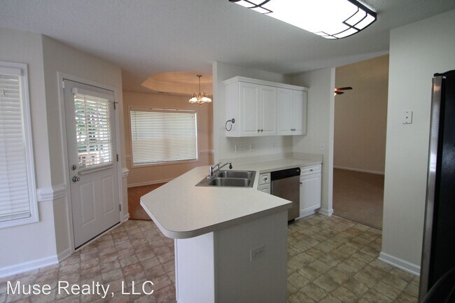 Building Photo - 3 br, 2 bath House - 417 Swallowtail Court