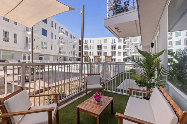 Building Photo - 5820 1/2 Cameron Road-SI FL1-ID1364166P