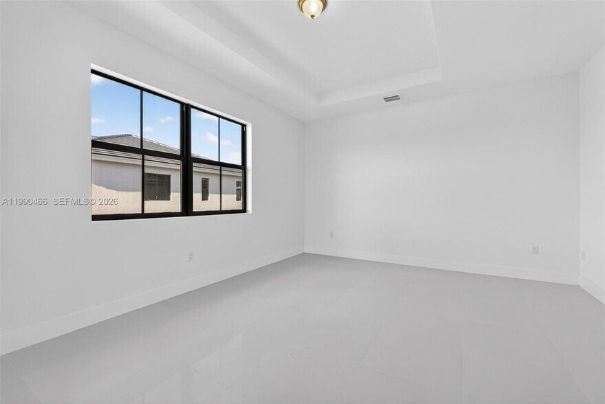 Building Photo - 15441 SW 20 Ln