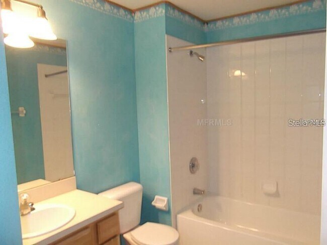 Building Photo - 4866 Pond Ridge Dr