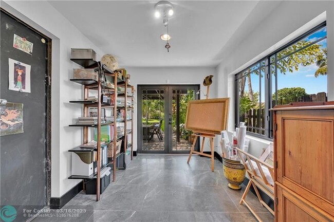 Building Photo - 1200 Guava Isle