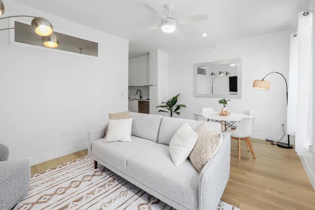 Building Photo - 1701 Simond Ave