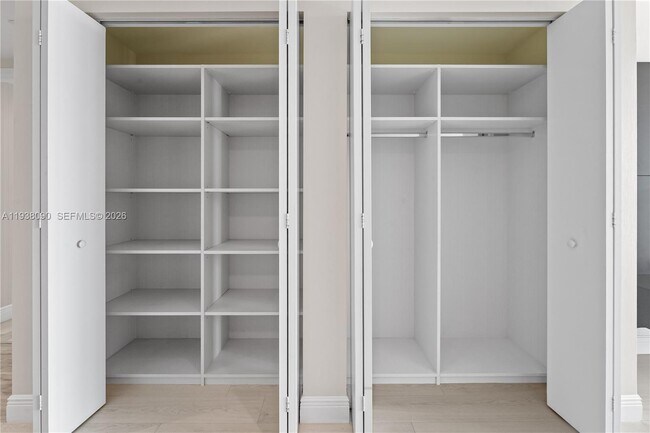 Building Photo - 300 Sunny Isles Blvd