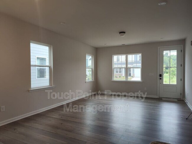 Building Photo - 5821 Wentwood Ct
