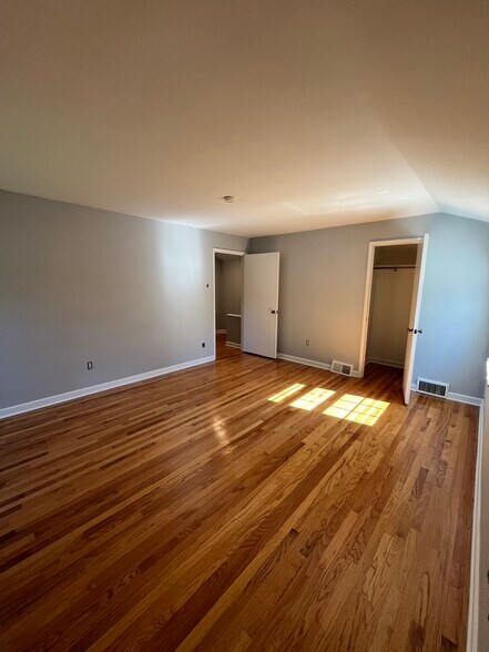Building Photo - 4012 Fairway Rd