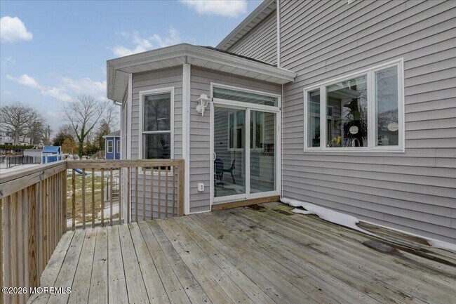 Building Photo - 475 Monmouth Pl