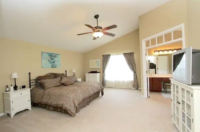 Building Photo - 2645 Westinghouse Dr