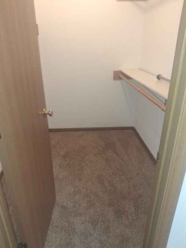 Building Photo - 3708 Panther Dr