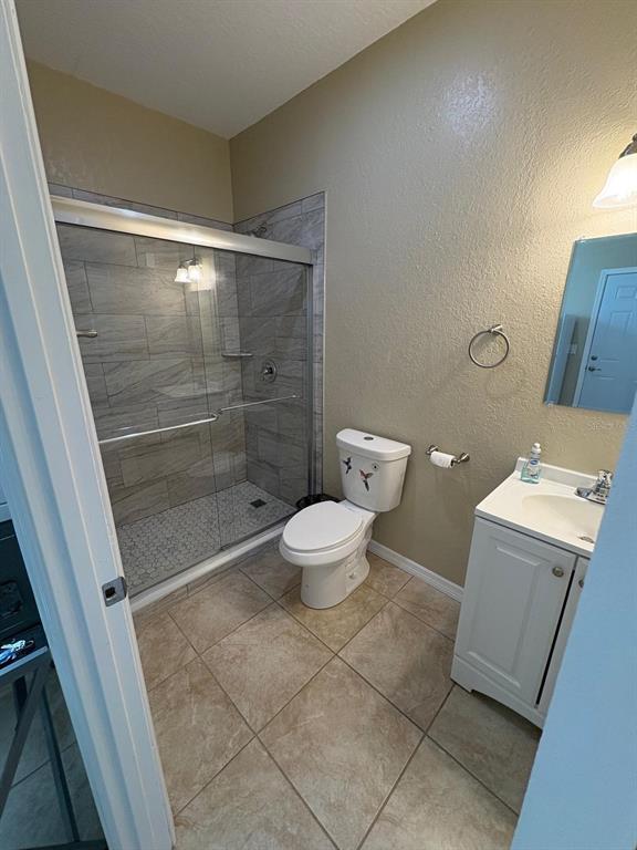 Building Photo - 907 Girard Dr