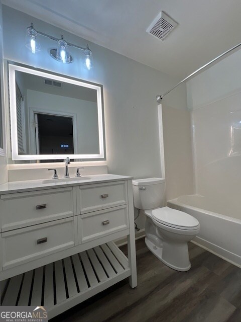 Building Photo - 2026 Austin Park Cir