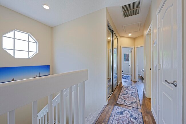 Building Photo - 435 Capistrano Dr