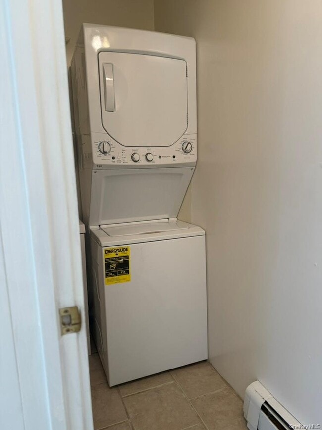 Building Photo - 43 Barton St