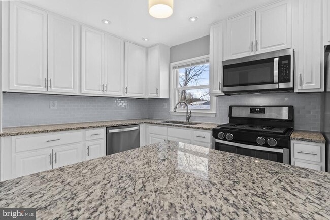 Building Photo - 1316 Wilson Rd