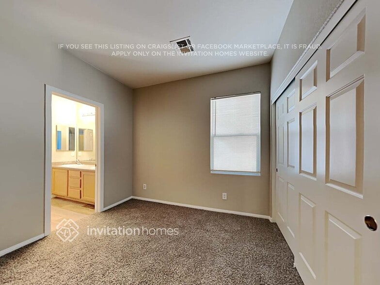 Building Photo - 1316 Sun Village Ave