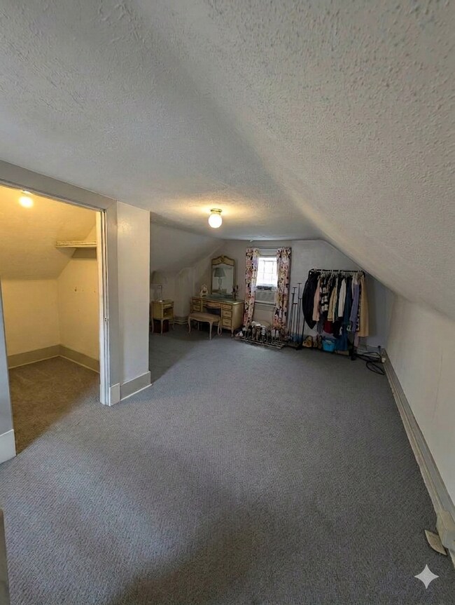 Building Photo - 3 Bed/1 Bath Home for Rent -- $300 CREDIT AVAILABLE
