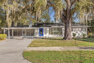 Building Photo - 719 SE 24th St