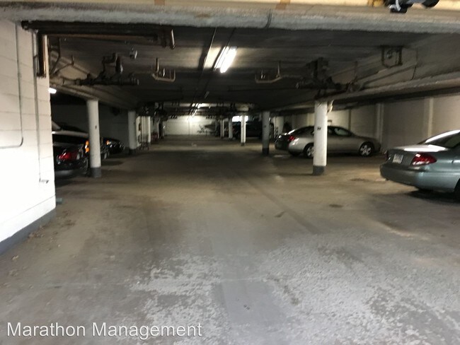 Building Photo - 2010 19th Ave NE