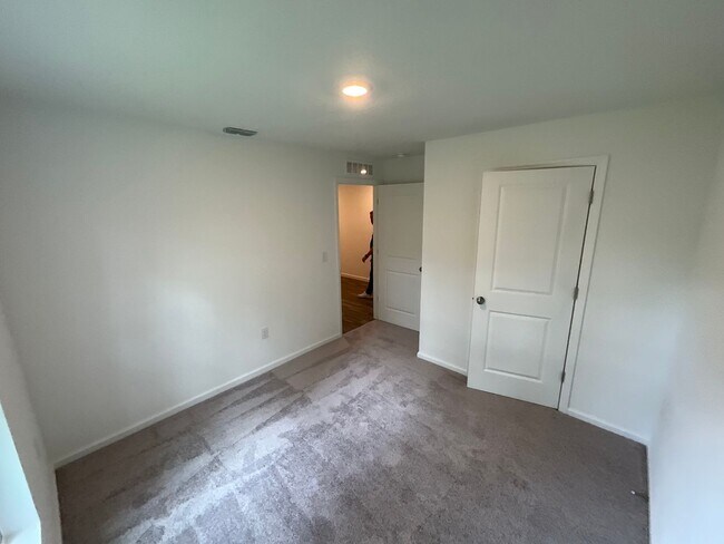 Building Photo - Citrus Springs - Welcome Home