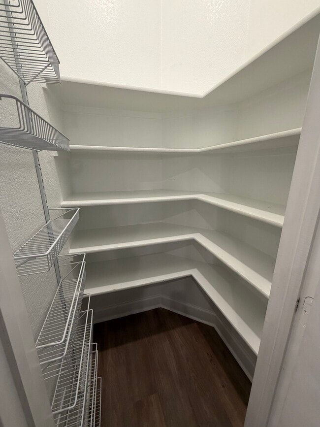 Building Photo - 1803 Desert Willow Wy