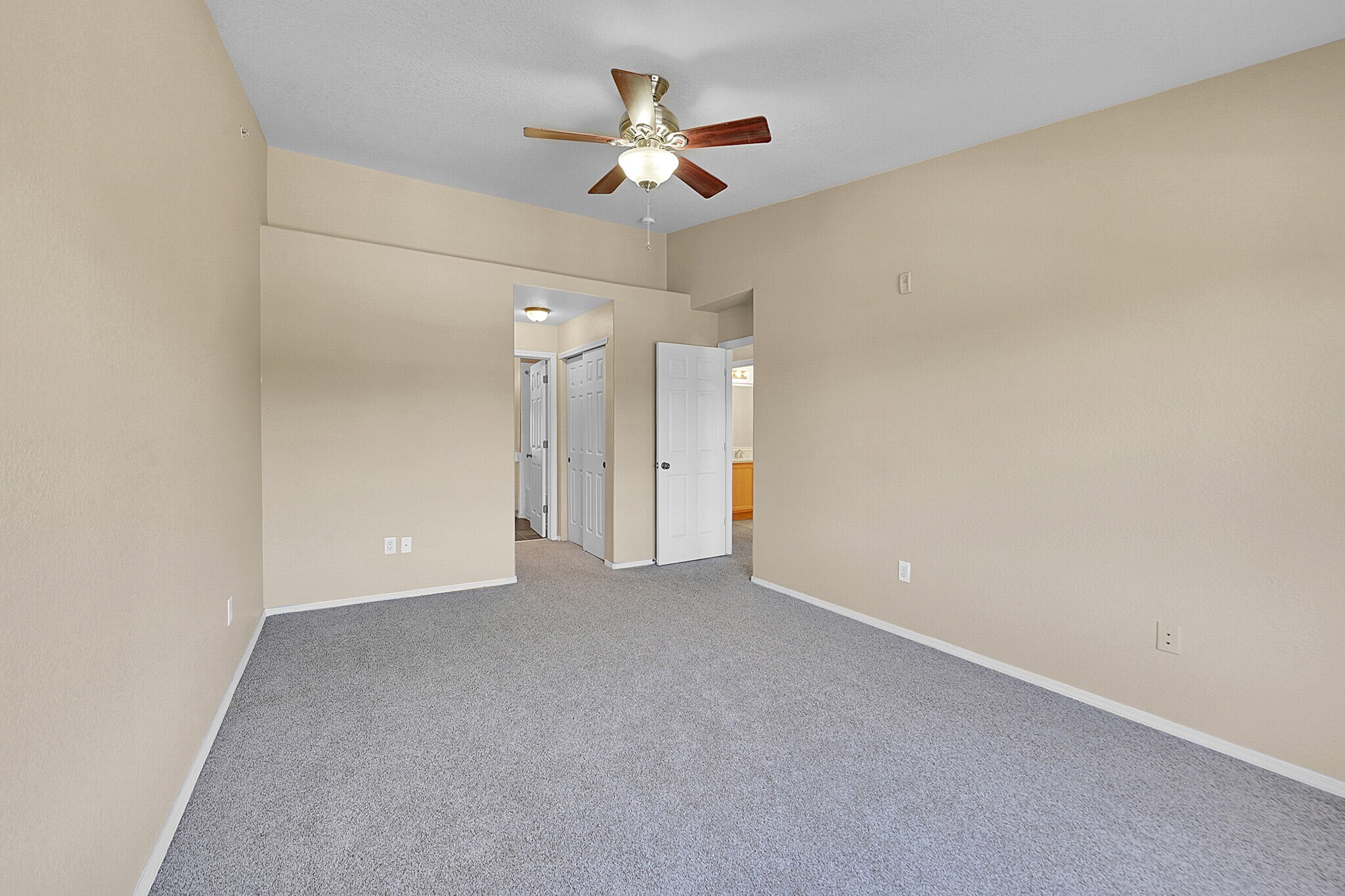 Building Photo - 12711 Colorado Blvd