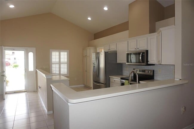 Building Photo - 11091 SW 73rd Ct