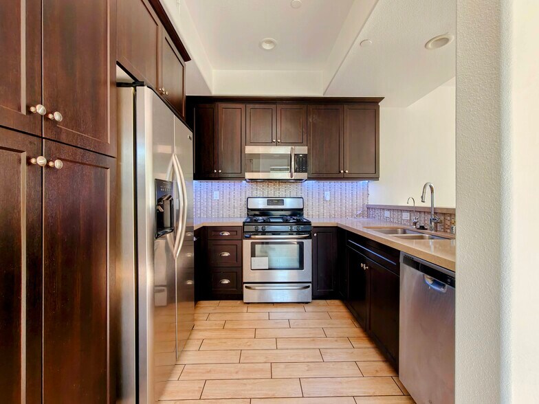 Modern Kitchen - 7600 N Courage Way