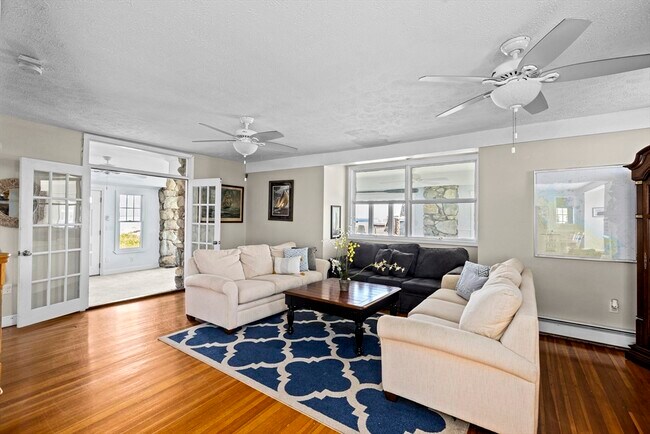 Building Photo - 23 Oceanside Dr