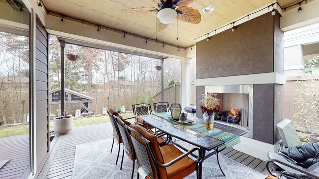 Building Photo - Auburn Lakeland Hills area/Lakeview Community- 4 bedroom 2.5 bathroom with AC - Available May 5th!