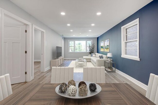 Building Photo - 3810 N Troy St