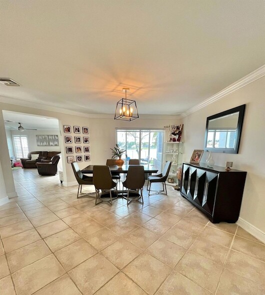 Building Photo - 3350 Turtle Cove