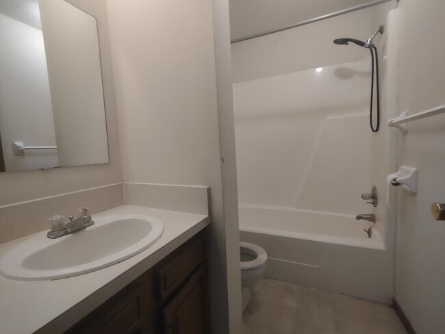 Building Photo - 506 State Mill Rd