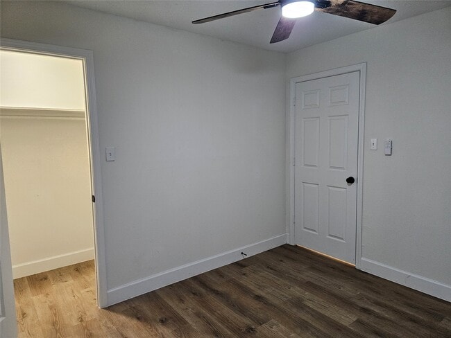 Building Photo - 6446 Brookside Dr