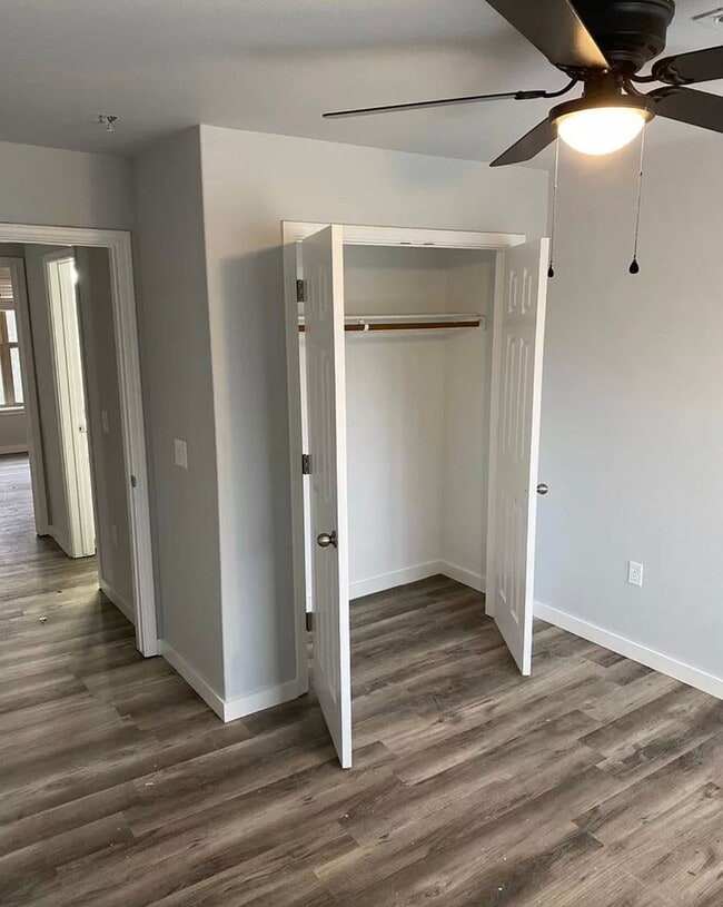 Building Photo - 3BD / 2.5BA Completely Remodeled Townhome W/ Garage, Minutes From UofA Campus