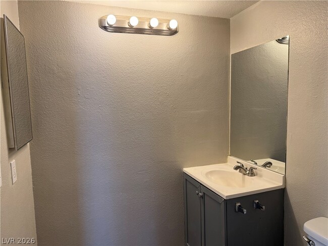 Building Photo - 3823 S Maryland Pkwy