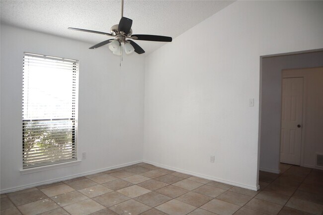 Building Photo - 2731 Eagle Pass
